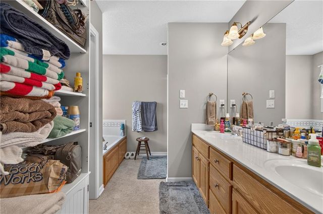 1408 Bridget Boulevard, Pleasant Hill, MO 64080