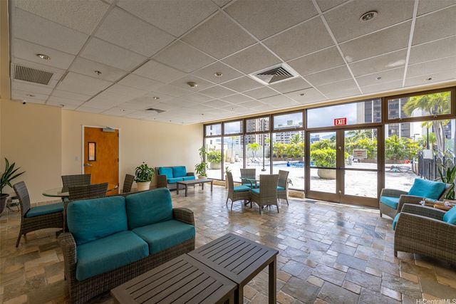 229 Paoakalani Avenue 3511, Honolulu, HI 96815
