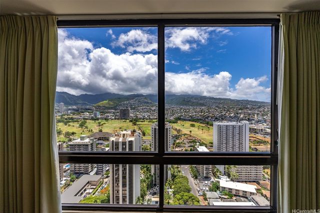 229 Paoakalani Avenue 3511, Honolulu, HI 96815