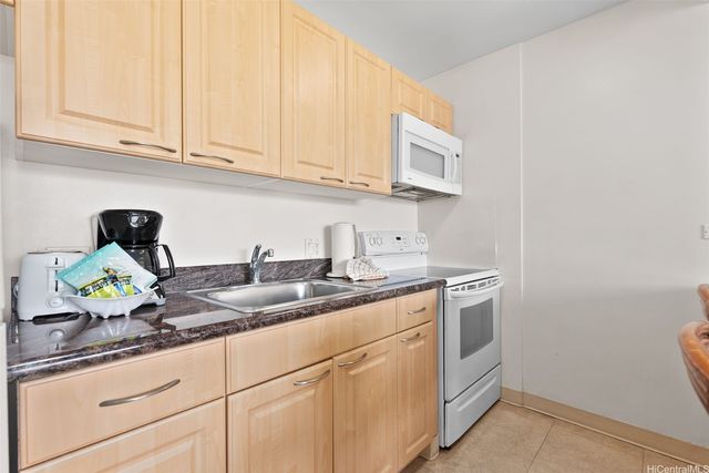 229 Paoakalani Avenue 3511, Honolulu, HI 96815