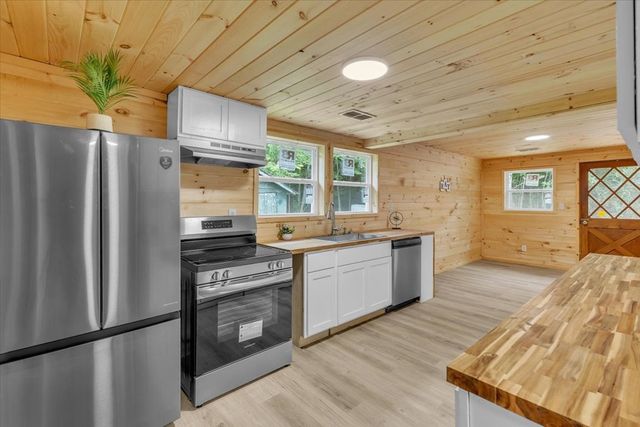 499 Crandall Ellijay Road, Chatsworth, GA 30705