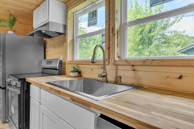 499 Crandall Ellijay Road, Chatsworth, GA 30705