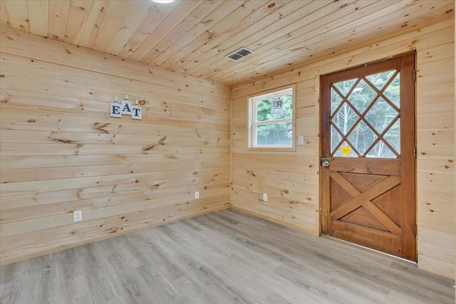 499 Crandall Ellijay Road, Chatsworth, GA 30705