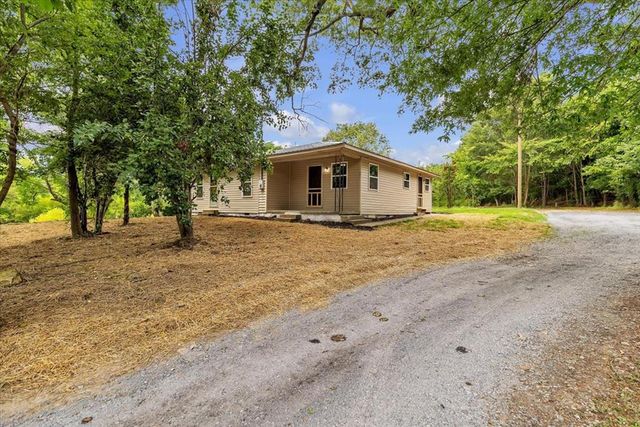 499 Crandall Ellijay Road, Chatsworth, GA 30705
