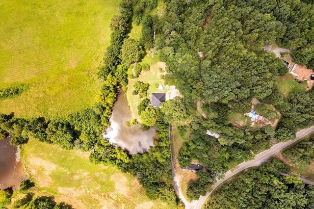 499 Crandall Ellijay Road, Chatsworth, GA 30705