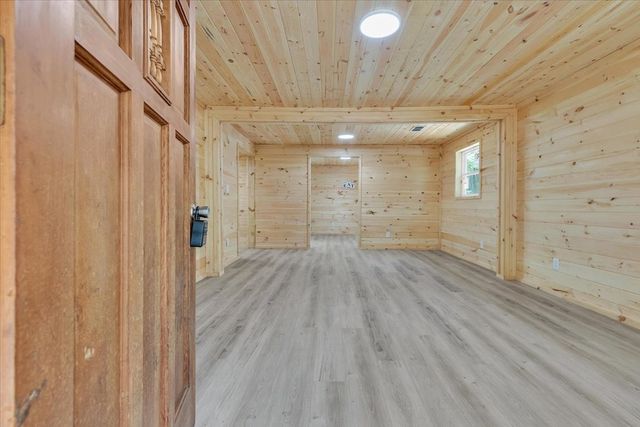499 Crandall Ellijay Road, Chatsworth, GA 30705