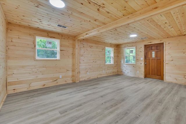 499 Crandall Ellijay Road, Chatsworth, GA 30705