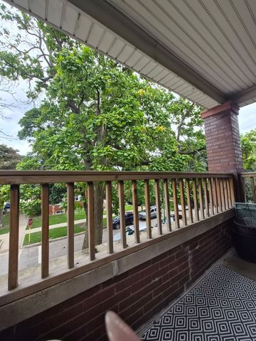 4056 N Leamington Avenue 2F, Chicago, IL 60641