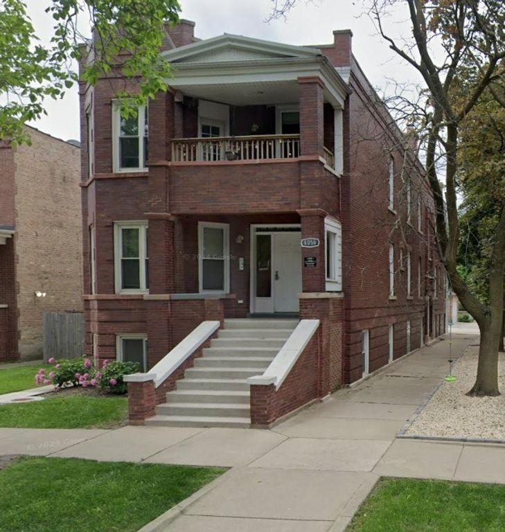 4056 N Leamington Avenue 2F, Chicago, IL 60641