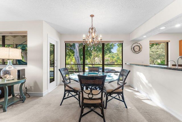 606 Brackenwood Cove, Palm Beach Gardens, FL 33418