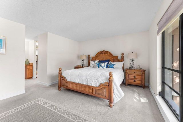 606 Brackenwood Cove, Palm Beach Gardens, FL 33418