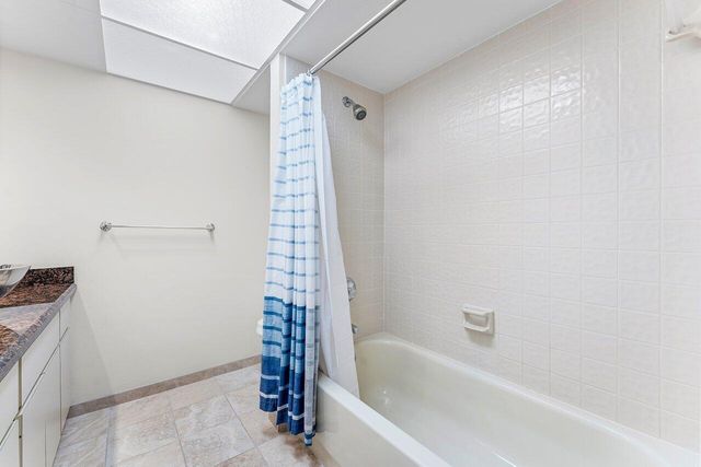 606 Brackenwood Cove, Palm Beach Gardens, FL 33418