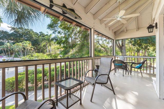 606 Brackenwood Cove, Palm Beach Gardens, FL 33418