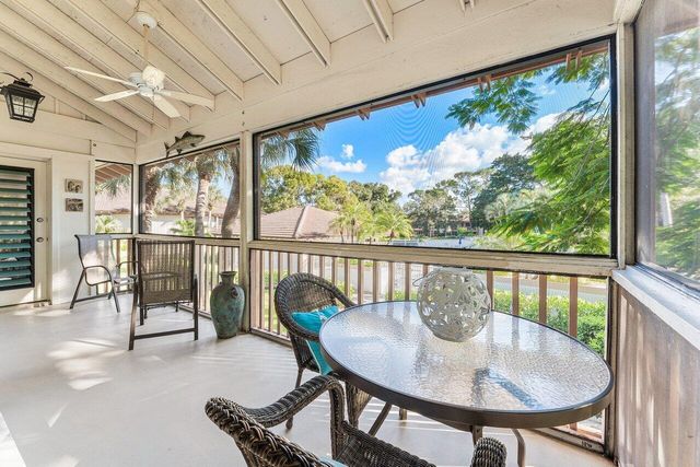 606 Brackenwood Cove, Palm Beach Gardens, FL 33418