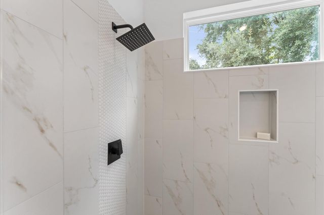 1004 Tuskegee Heights Lane, Houston, TX 77091