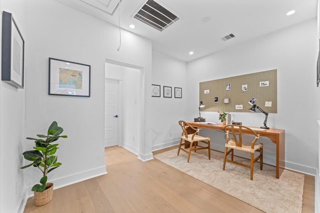 1004 Tuskegee Heights Lane, Houston, TX 77091