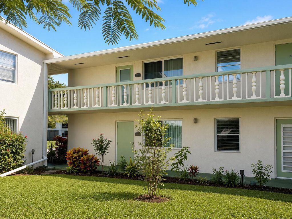 148 Farnham G 148, Deerfield Beach, FL 33442
