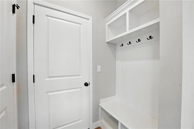 9616 N Ava Street, Kansas City, MO 64154