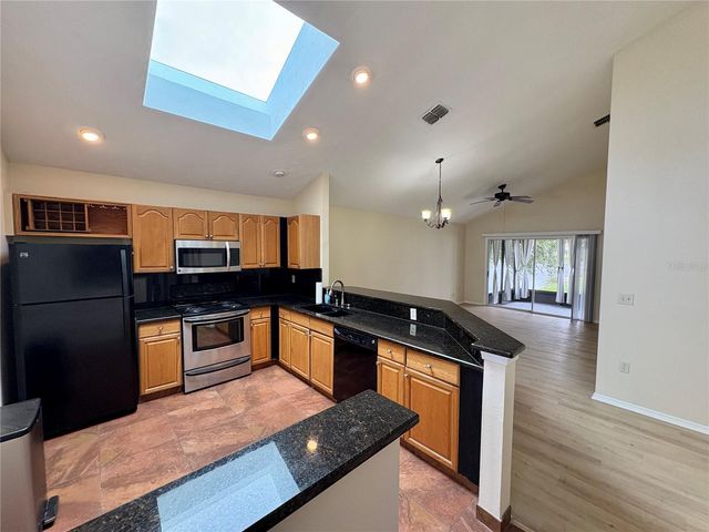 4007 39TH STREET W, Bradenton, FL 34205