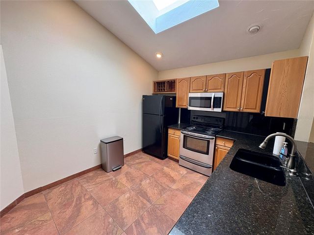 4007 39TH STREET W, Bradenton, FL 34205