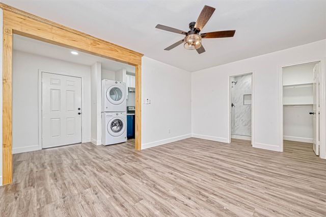 5609 Denmark Street C, Houston, TX 77028