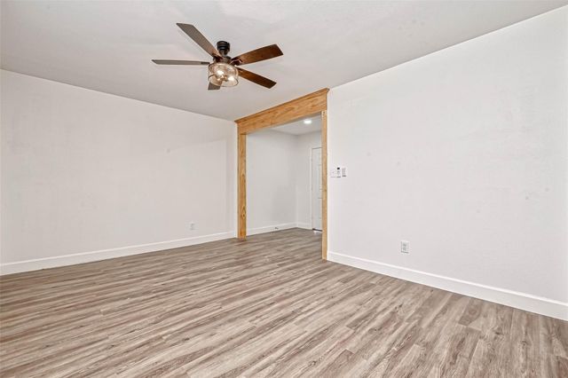 5609 Denmark Street C, Houston, TX 77028