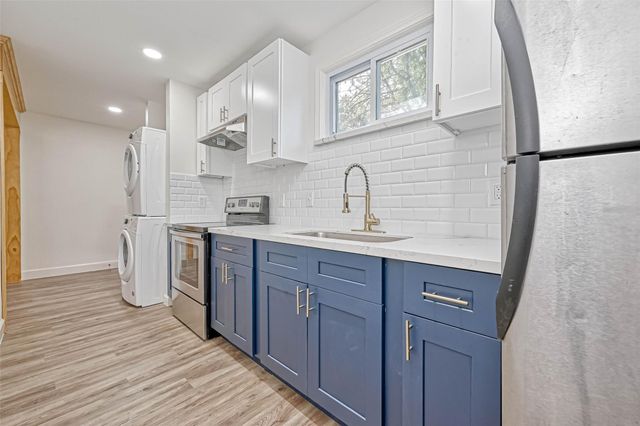 5609 Denmark Street C, Houston, TX 77028