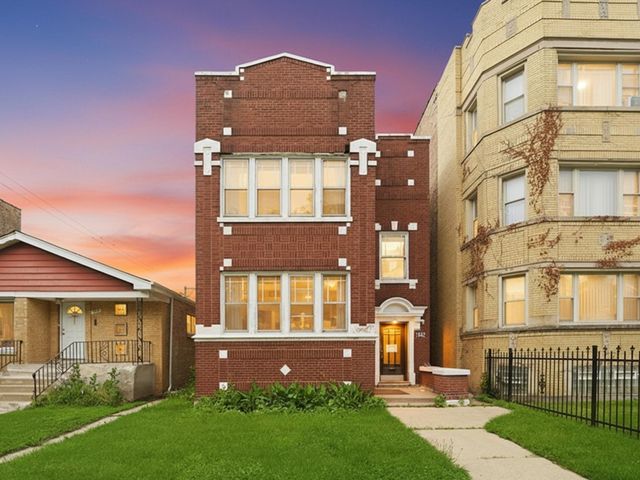 7842 S Constance Avenue, Chicago, IL 60649