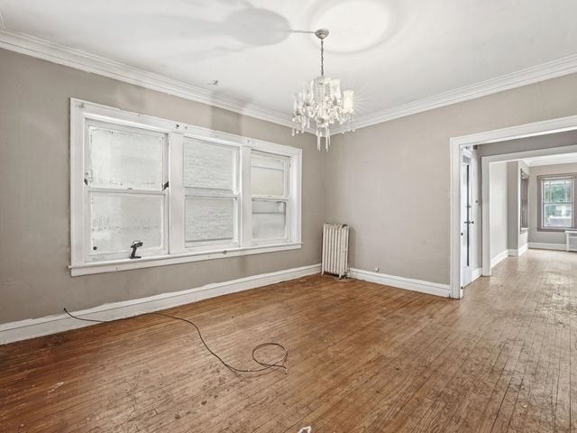7842 S Constance Avenue, Chicago, IL 60649