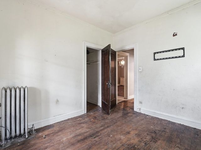7842 S Constance Avenue, Chicago, IL 60649