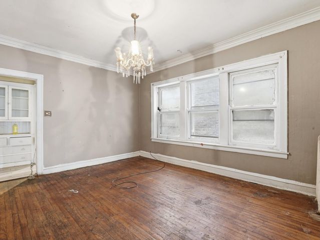 7842 S Constance Avenue, Chicago, IL 60649