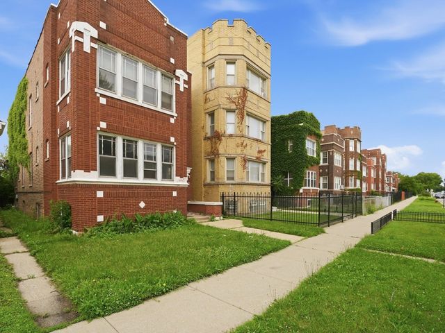 7842 S Constance Avenue, Chicago, IL 60649