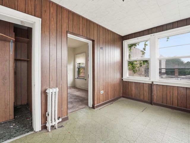 7842 S Constance Avenue, Chicago, IL 60649