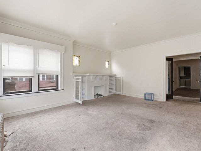 7842 S Constance Avenue, Chicago, IL 60649