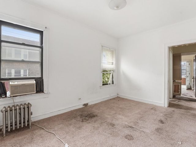 7842 S Constance Avenue, Chicago, IL 60649