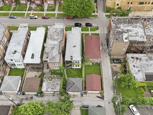 7842 S Constance Avenue, Chicago, IL 60649