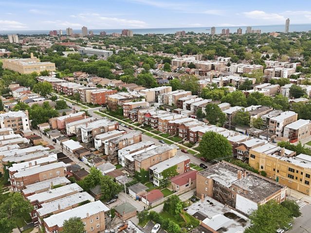 7842 S Constance Avenue, Chicago, IL 60649