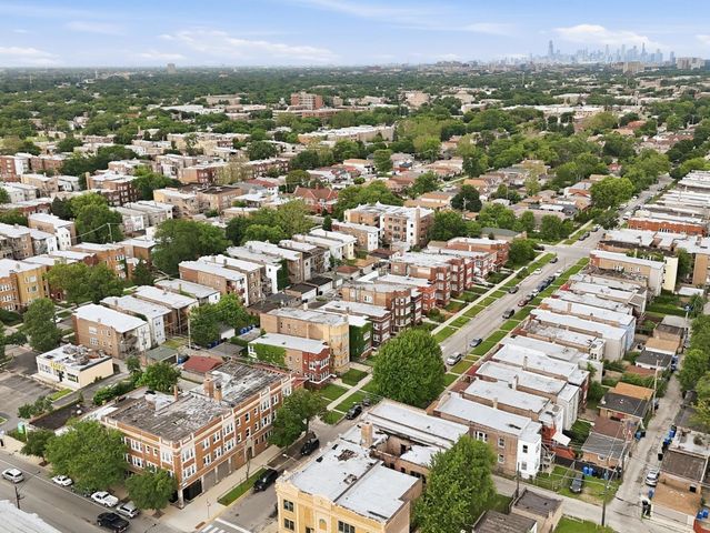 7842 S Constance Avenue, Chicago, IL 60649