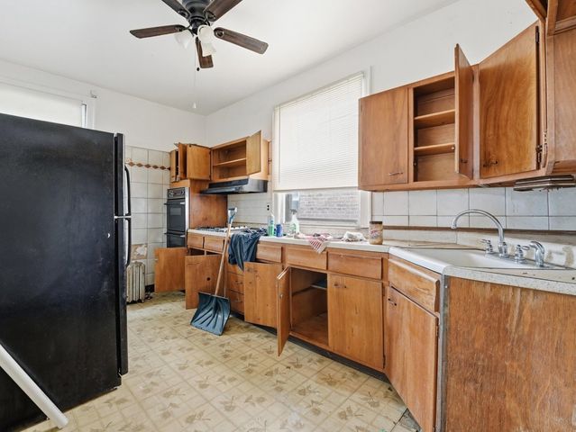 7842 S Constance Avenue, Chicago, IL 60649