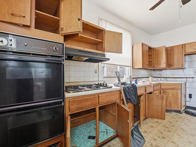 7842 S Constance Avenue, Chicago, IL 60649