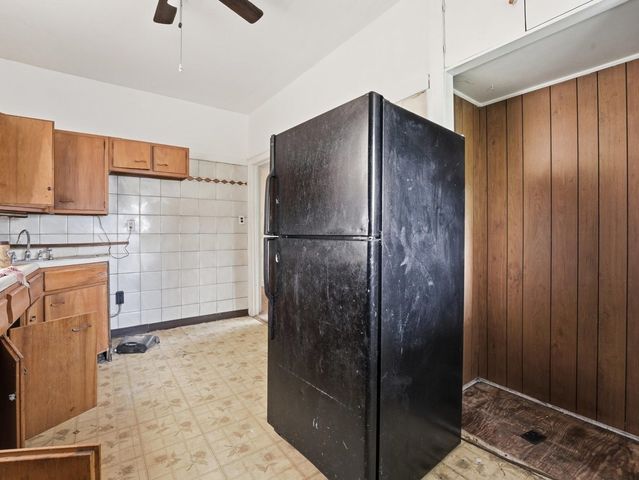 7842 S Constance Avenue, Chicago, IL 60649