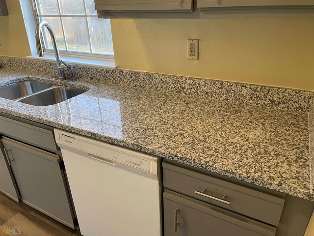 10399 Briarbay Drive, Jonesboro, GA 30238