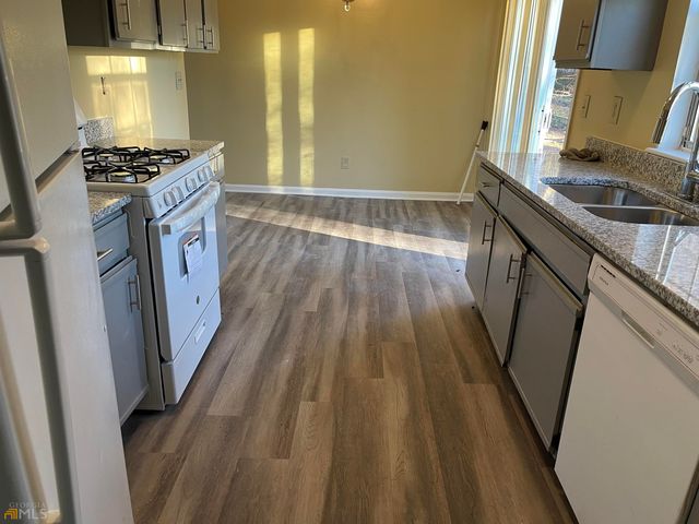 10399 Briarbay Drive, Jonesboro, GA 30238