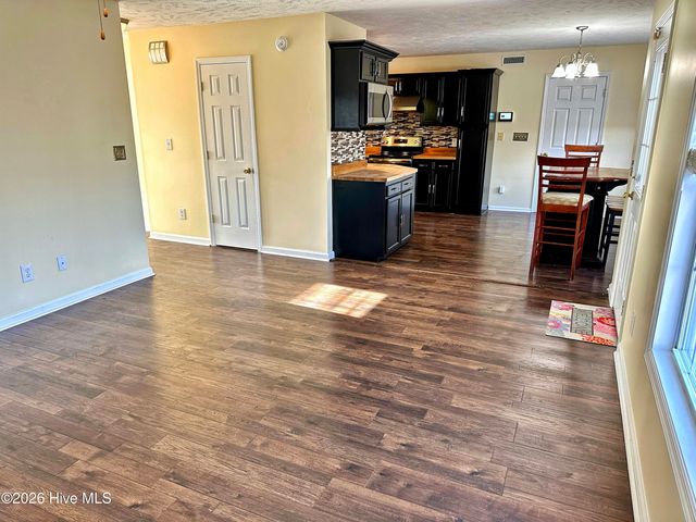 200 Newhan Court, Jacksonville, NC 28546