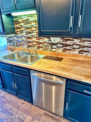 200 Newhan Court, Jacksonville, NC 28546