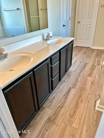 200 Newhan Court, Jacksonville, NC 28546