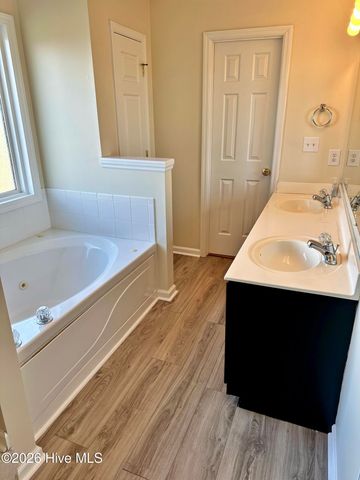 200 Newhan Court, Jacksonville, NC 28546