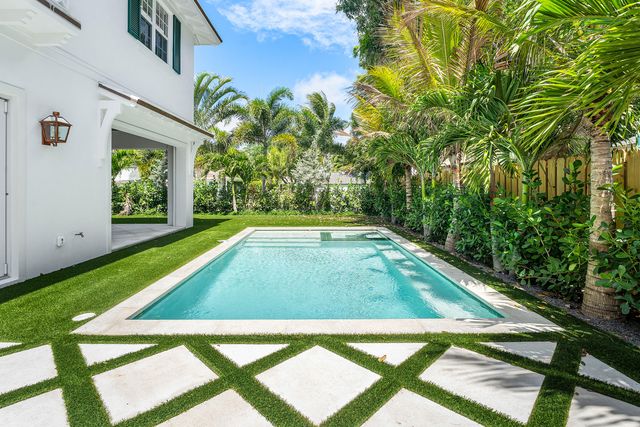 309 Greymon Drive, West Palm Beach, FL 33405
