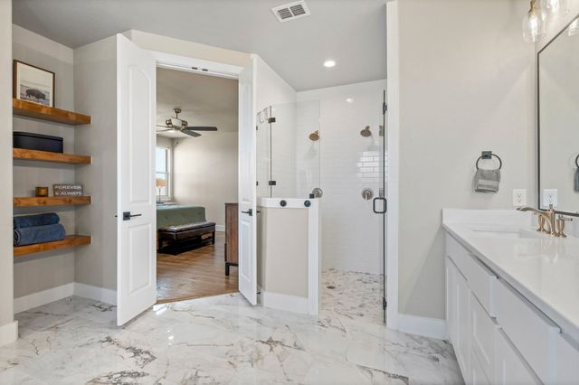 2110 Shady Grove Road, Weatherford, TX 76088