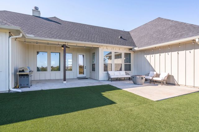 2110 Shady Grove Road, Weatherford, TX 76088